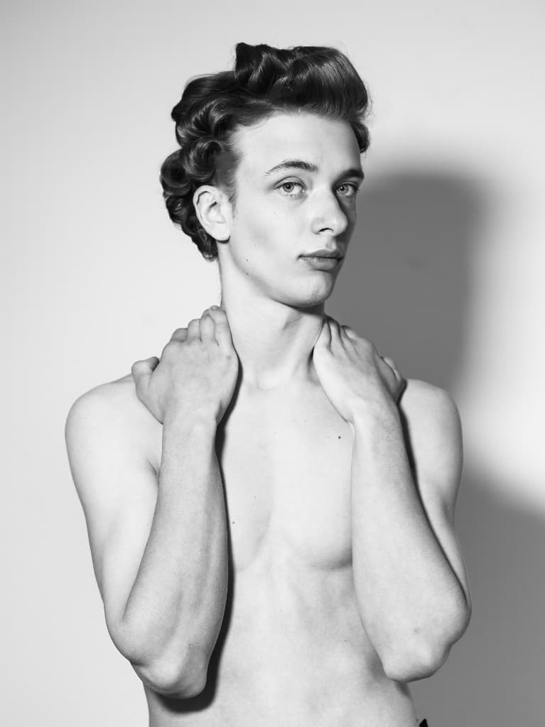 Editorial Shape / Styling