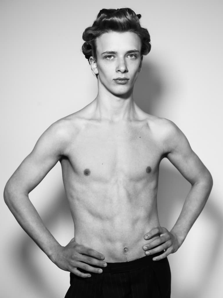 Runway Texture / Editorial